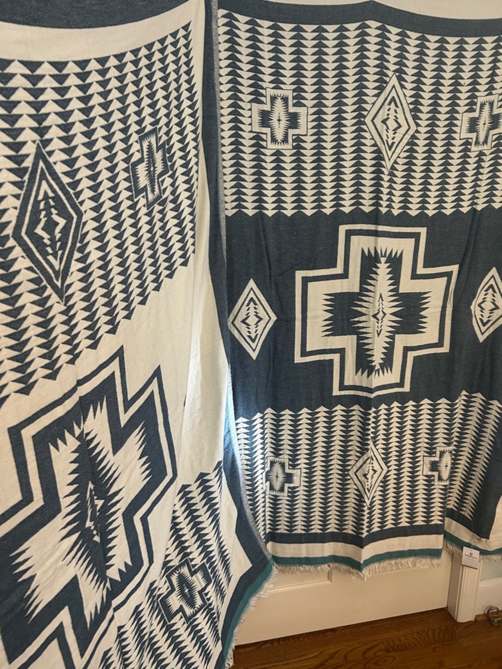 Woven Jacquard SxSW 2 Side FLiPSiDE Cotton Throw Blanket Navy & Natural NEW